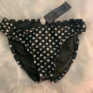 Target Swim Bottom SZ: Medium   Olive Green/White